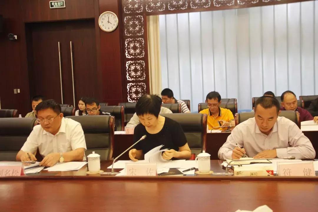 三句是詩中有詩，特礁必定在其中打一准确生肖,警惕虚假宣传-全面释义、解释与落实、时代解答解释落实