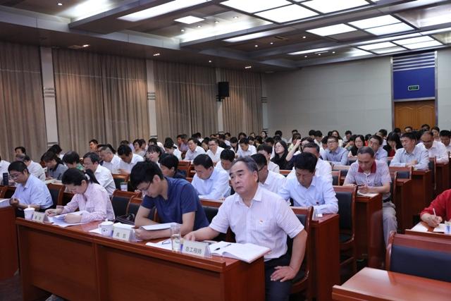 三句是詩中有詩，特礁必定在其中打一准确生肖与警惕虚假宣传-全面释义、统计解答解释落实